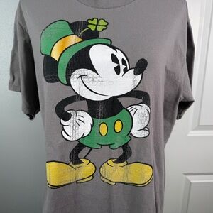Disney Mickey Mouse St Patricks Day Shamrock Hat Graphic T Shirt sz Large Lucky